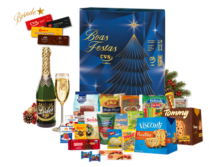 Cesta de Natal Coral com 30 unidades, incluindo panetone com gotas de chocolate e panetone tradicional.